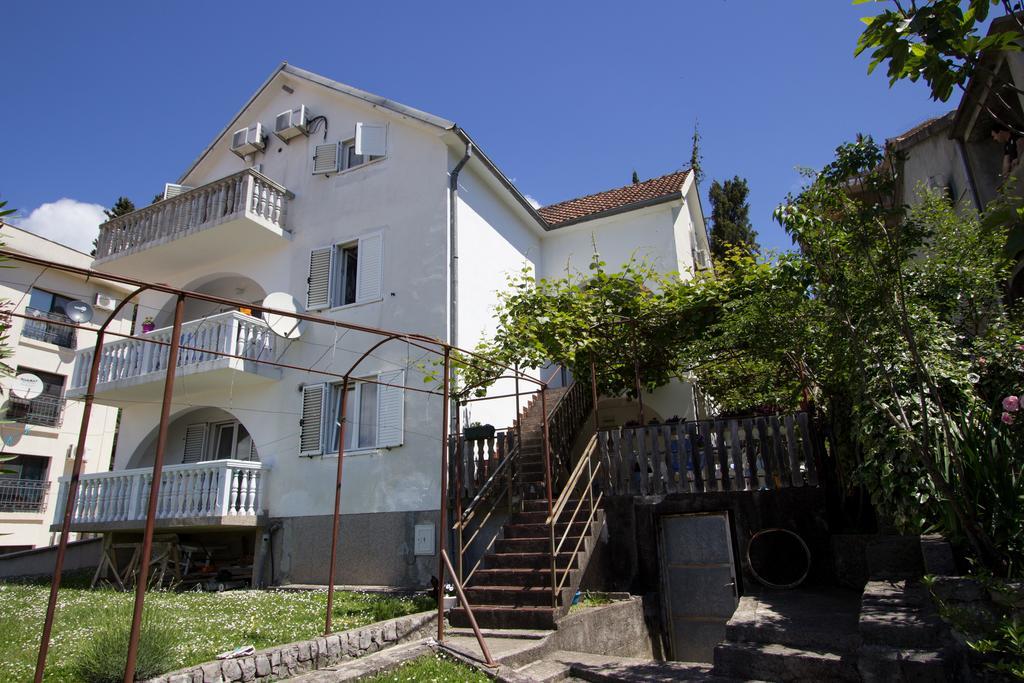 St. Roko Guest House Donja Lastva Esterno foto