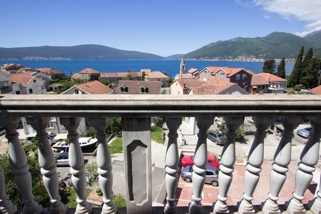 St. Roko Guest House Donja Lastva Esterno foto